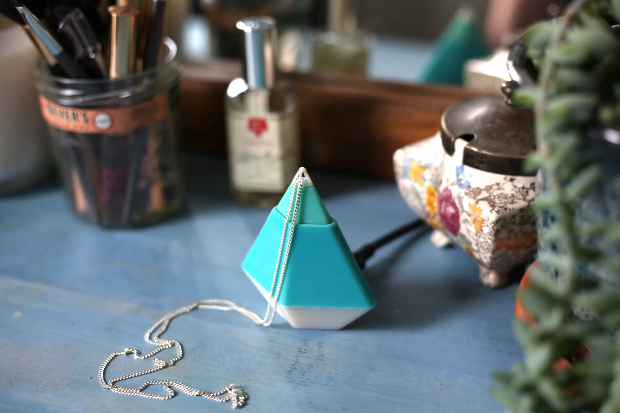 Jade, a wearable device for preserving elderly independence